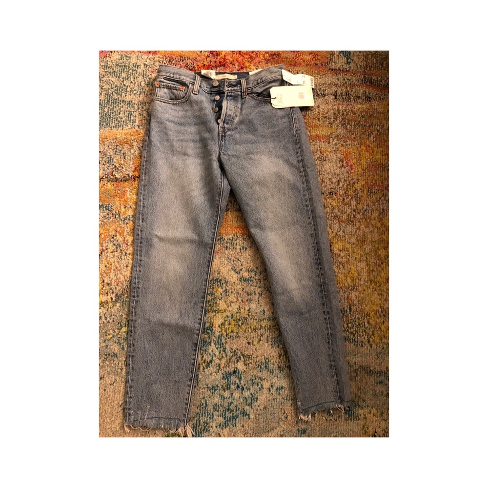 Brand new Levi’s women’s jeans with tags still on.